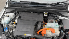 Hyundai IONIQ 1.6 GDi Plug-in Hybrid Premium SE 5dr DCT Hatchback